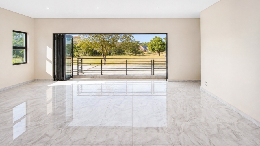 5 Bedroom Property for Sale in Meerhof North West